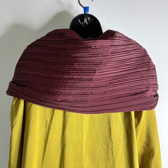 MYCRA PAC Donatella Women XL Olive Green Burgundy Pleated Hood Raincoat USA Read - Picture 9 of 16